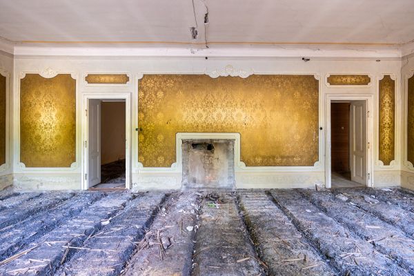 Fireplace Demolition in Philadelphia