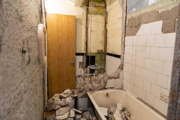 Bath Demolition in Philadelphia